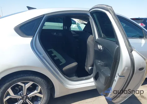 2019 Kia Forte Lxs from USA, damaged, VIN 3KPF24ADXKE130634